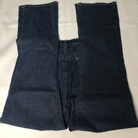 Anne Klein Women’s Stretch Jeans - Picture 2 of 4